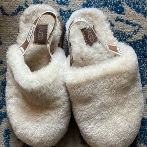 UGG slippers, rubber sole, size 1, great condition.
